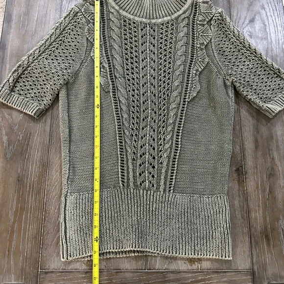 WHBM Sweater - Picture 9 of 9